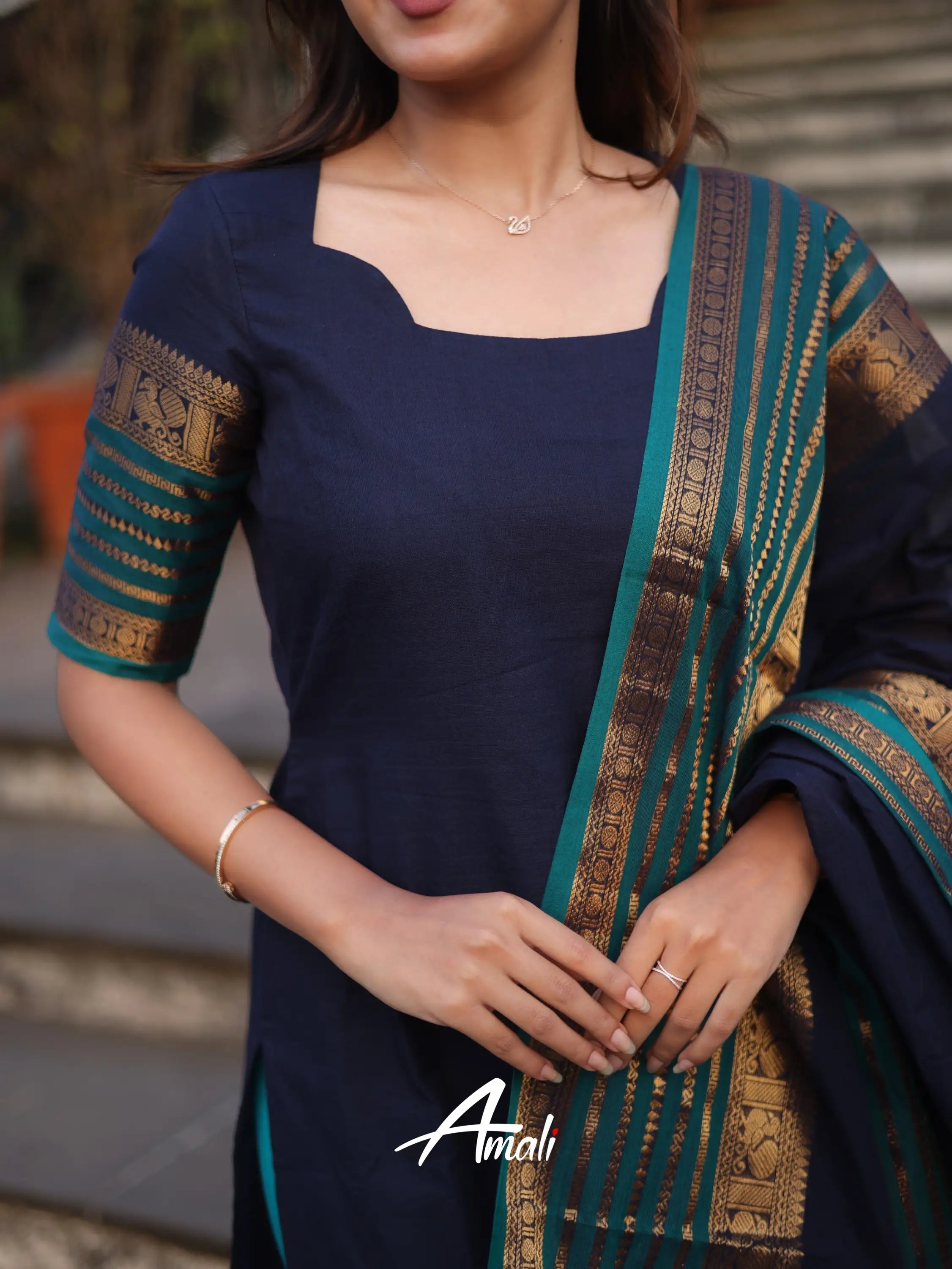 Kajal Kanchi Cotton Kurti Dupatta Set