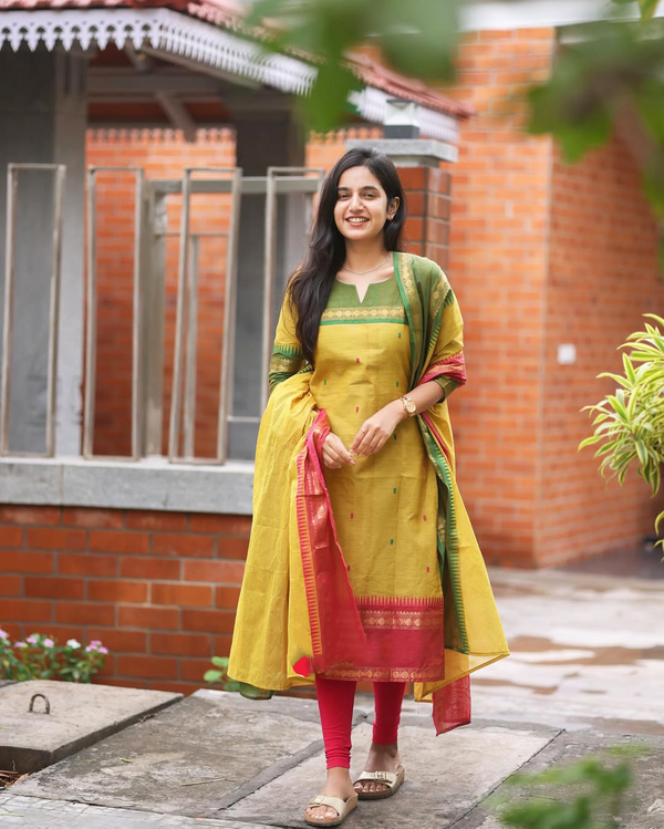 Solid Dyed & Ombre (सादा / ओम्ब्रे)