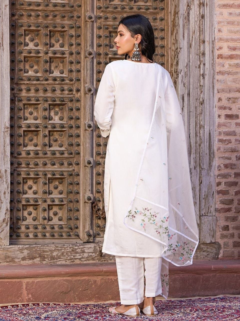 Ivory Bloom Embroidered Chanderi Silk Suit Set