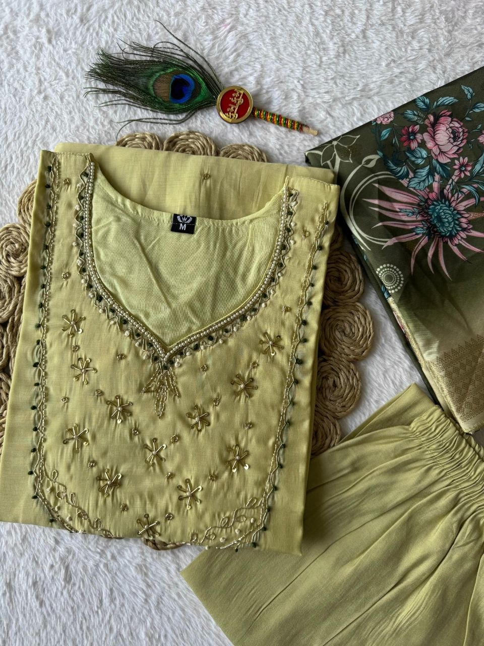 Kurti Pent Dupatta Set
