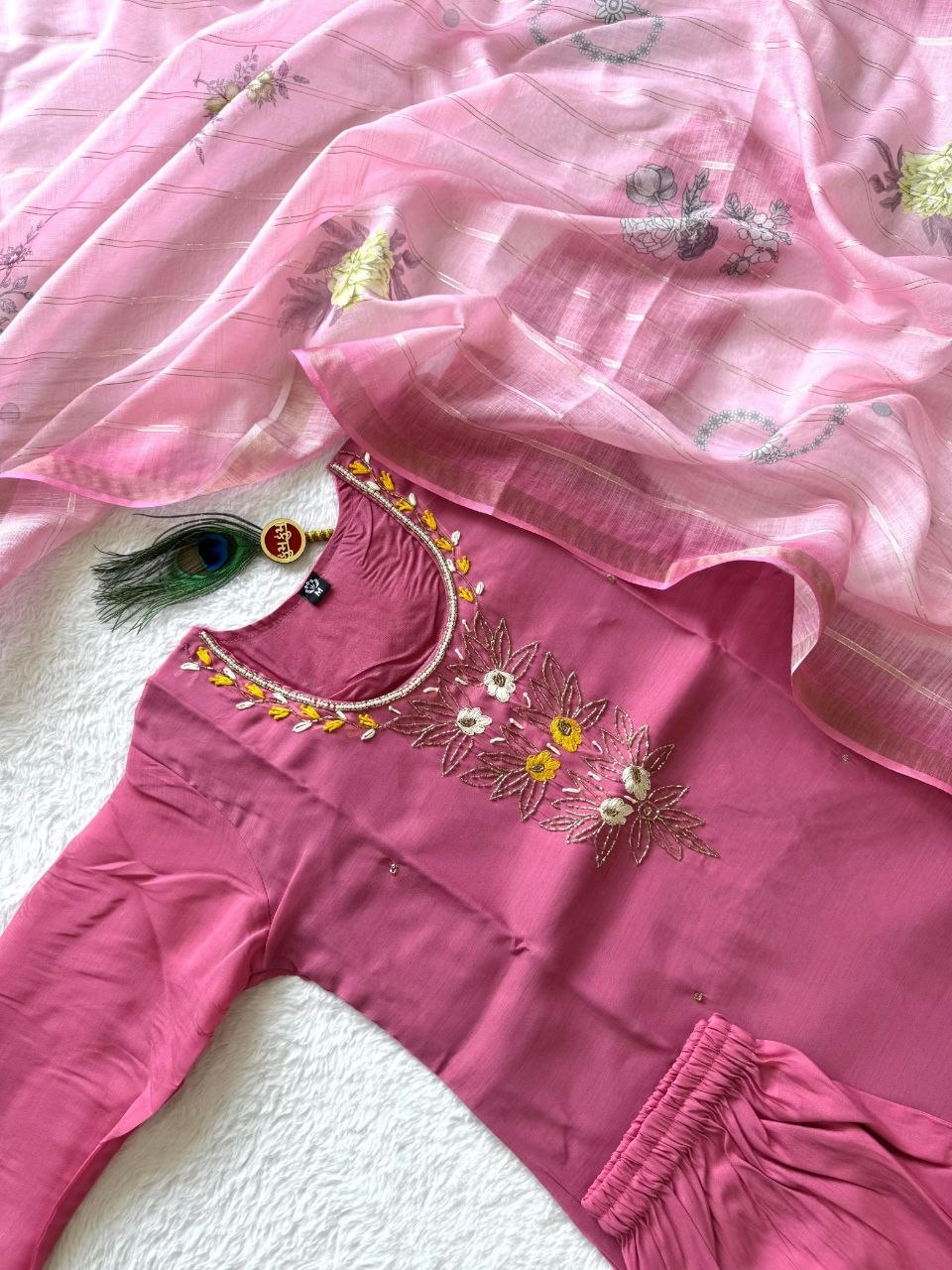Kurti Pent Dupatta Set