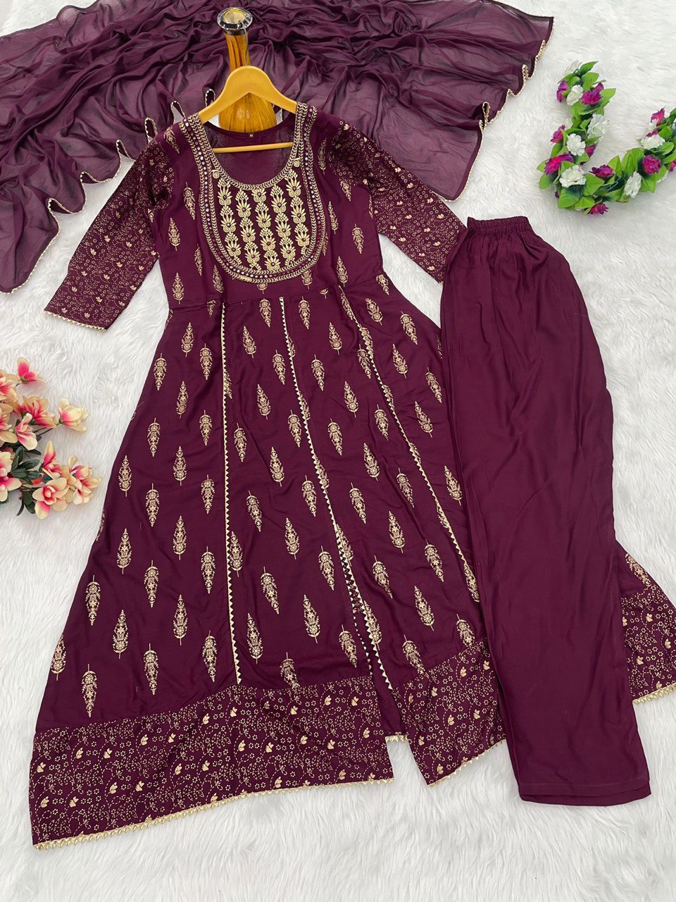 Reyon beautiful suit set and duppta