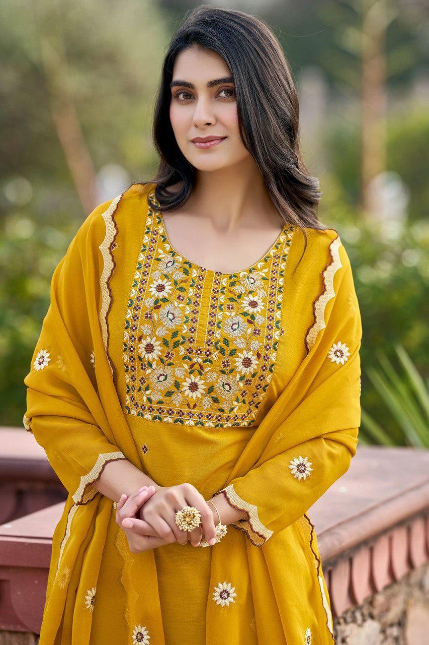 Reyon Beautiful Suit set and Duppta