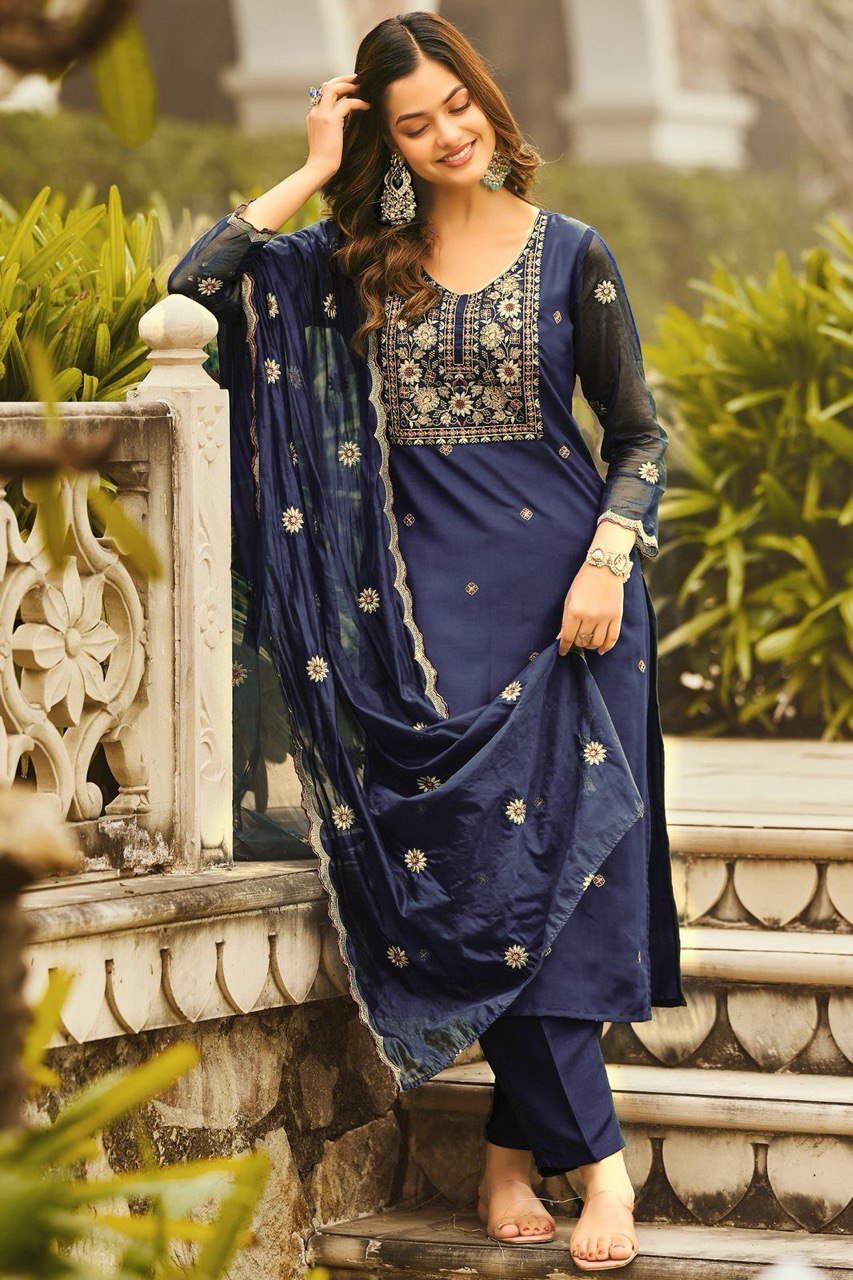 Reyon Beautiful Suit set and Duppta
