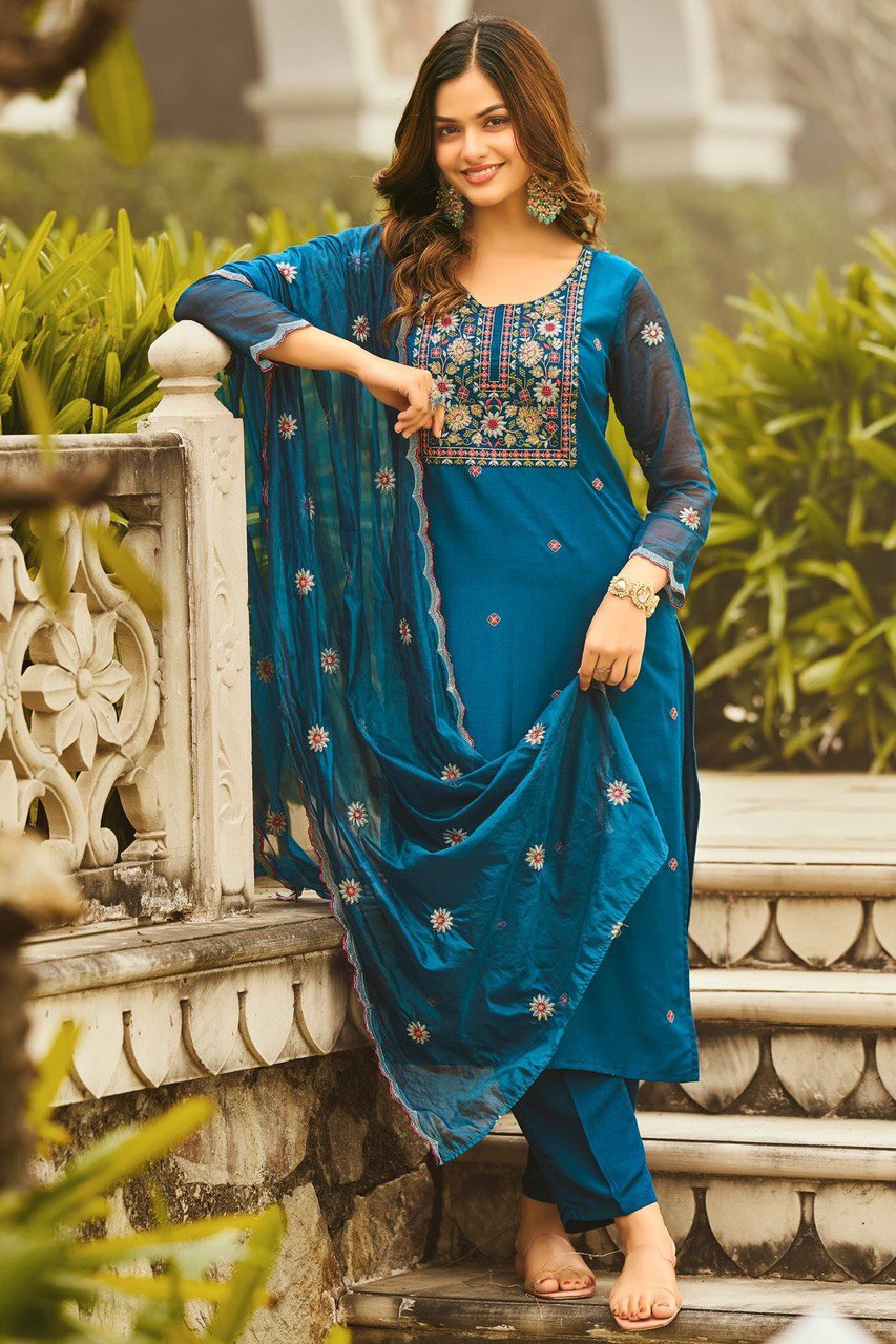 Reyon Beautiful Suit set and Duppta