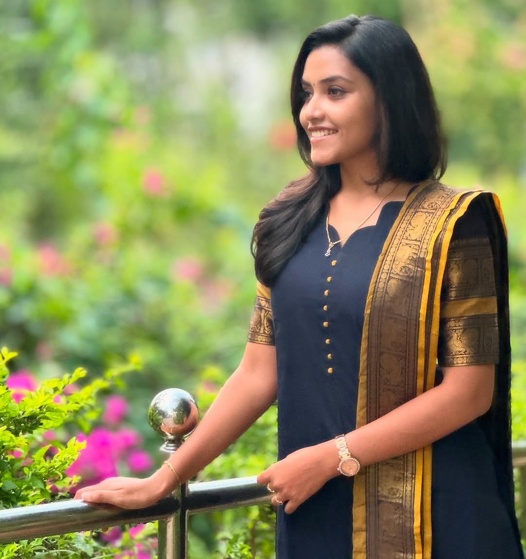 Royal Navy Kanchi Cotton Kurta Dupatta Set