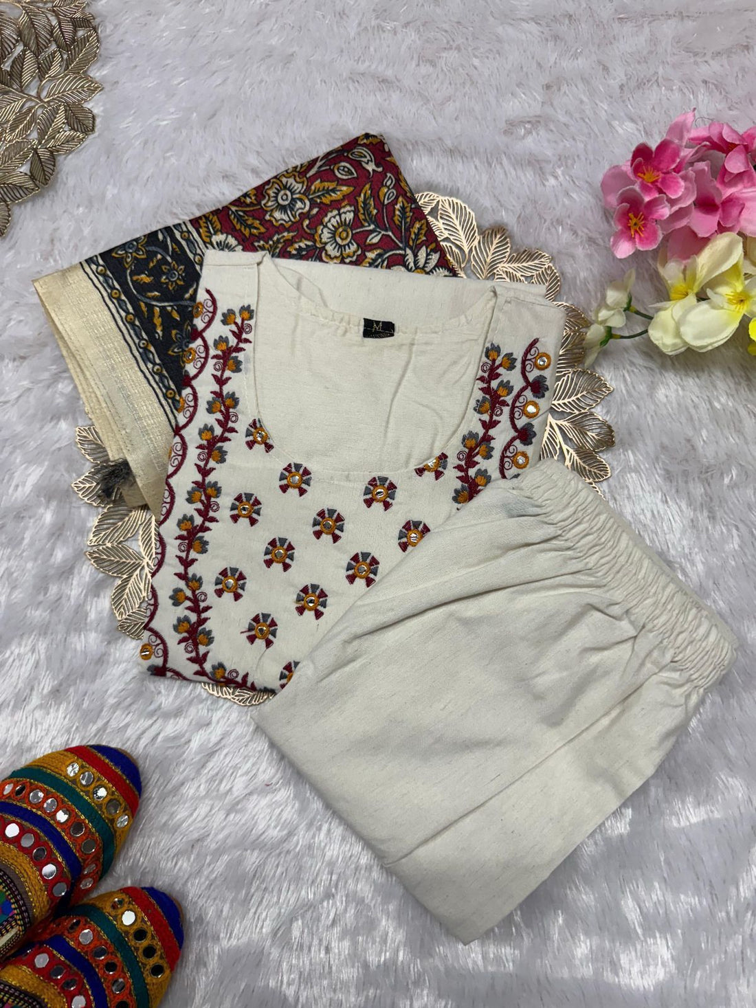 Rustic Bloom Khadi Cotton Suit Se