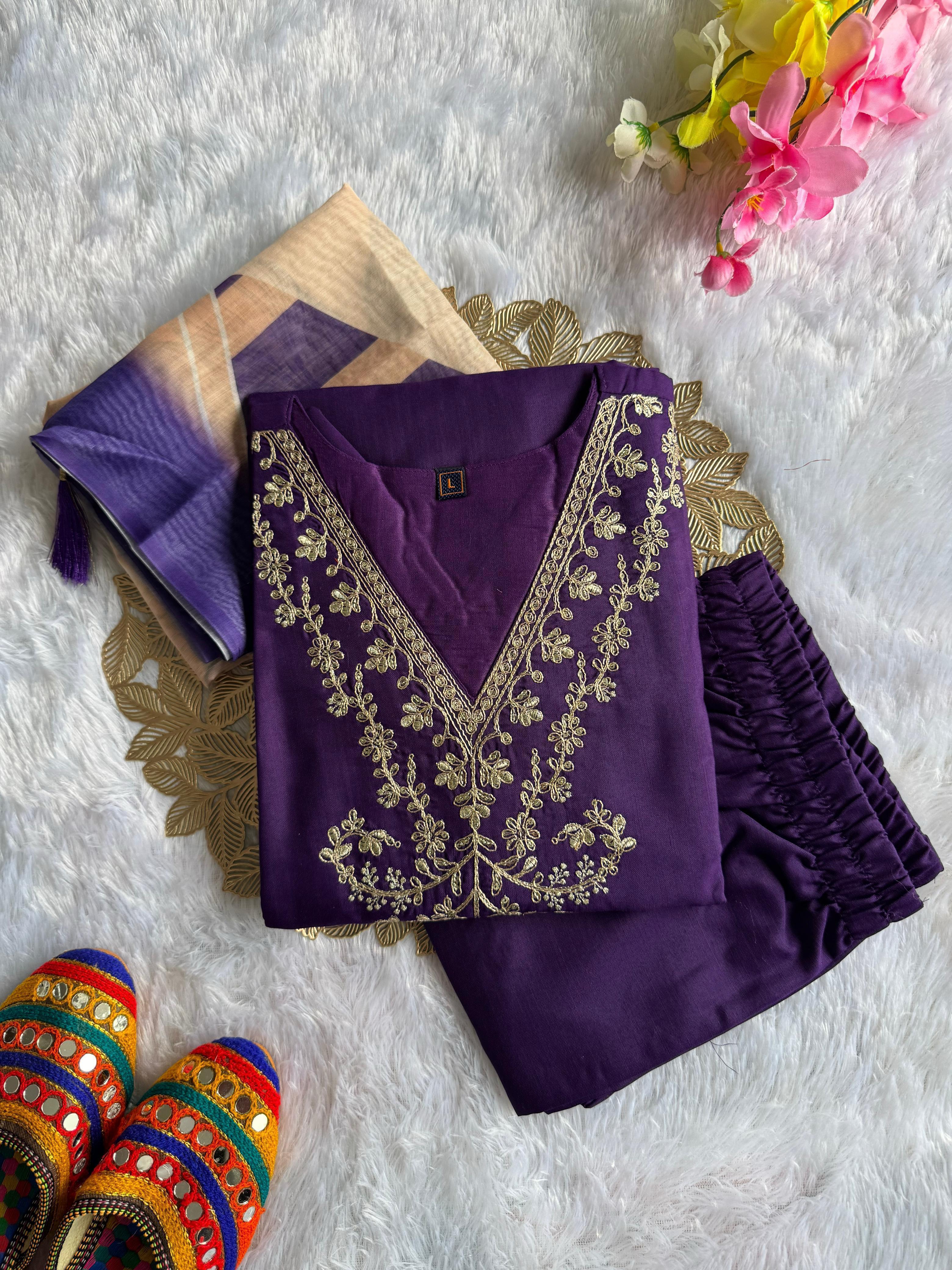 Floral Grace Embroidered Kurti Pant Dupatta Se